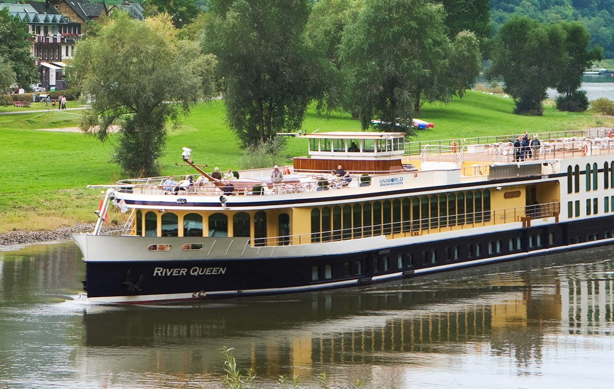 river queen cruises